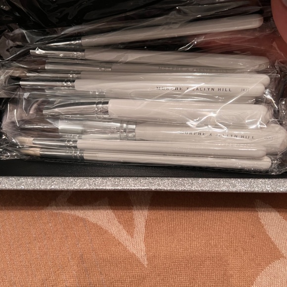 Make up brushes - Picture 2 of 2